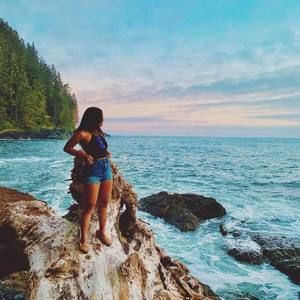 Meet your Posher, Anj